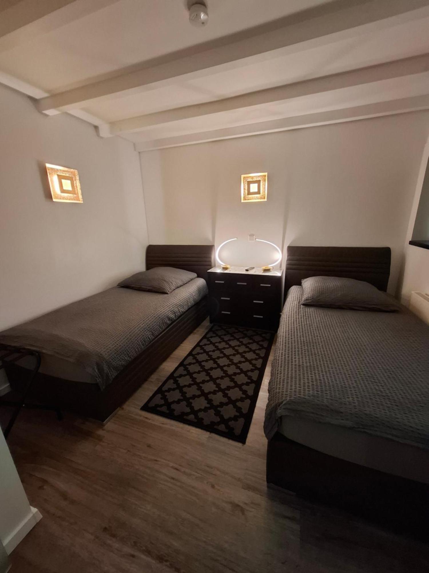 Die Hotelalternative Solingen Extérieur photo